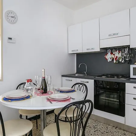 Apartman Guestfriendly D01 - Ca Del Giglio *